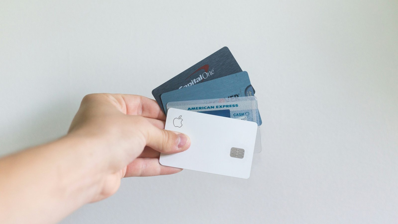 Understanding the Difference Between Credit Cards and Debit Cards